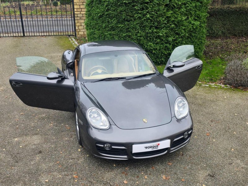 PORSCHE CAYMAN