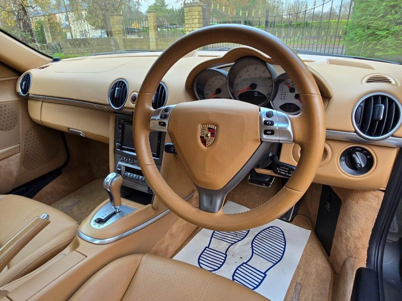 PORSCHE CAYMAN