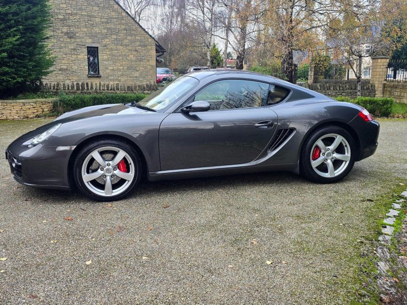 PORSCHE CAYMAN